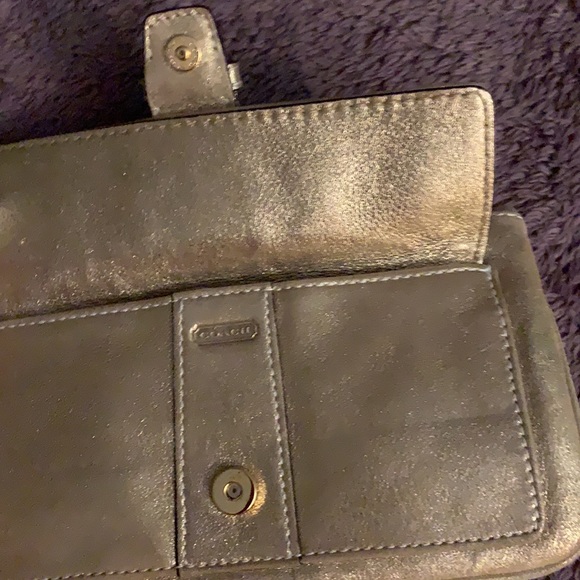 Coach leather gold wristlet - Picture 6 of 7